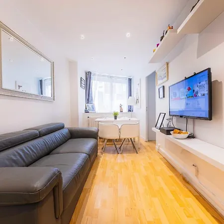 Quiet -1br-4p- Sacre Coeur *