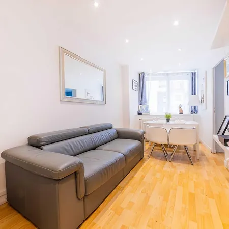 Quiet -1br-4p- Sacre Coeur Paris
